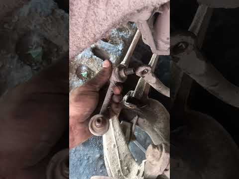 Замена задний стабилизатор Toyota Avensis 2007 #automobile #mechanic  #toyota #avensis #shorts