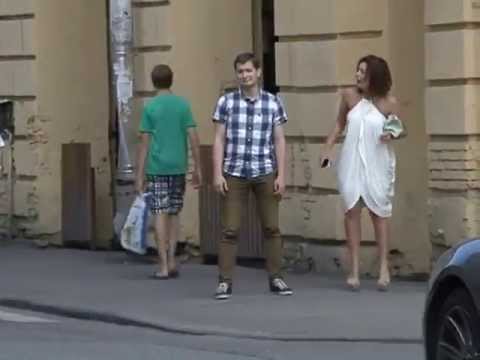 Трахнул шалаву в машине