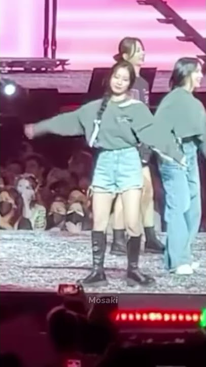 Mina & Tzuyu Twerking