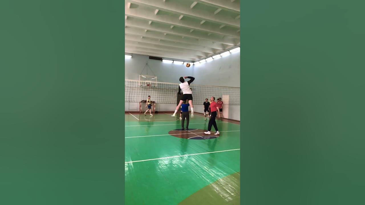 Волейболист Ордаш Абдулхаликов