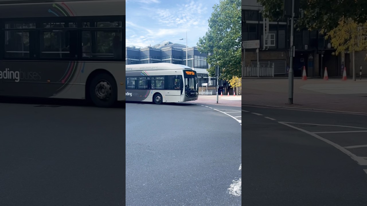 What a Beautiful Bus in Reading 🚌😍 