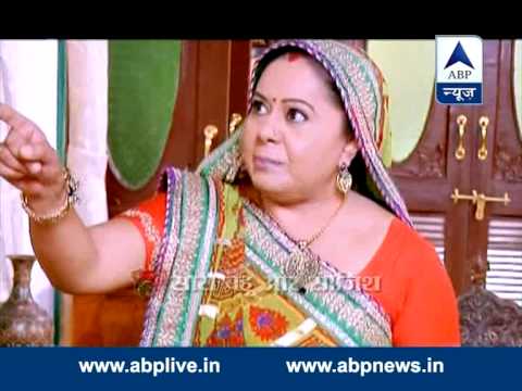 babho-extends-her-support-to-sandhya-in-"diya-aur-baati-hum'