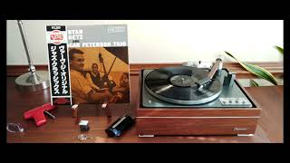Stan Getz And The Oscar Peterson Trio (1957) mono. Side 1. Played on Garrard Lab 80 turntable.