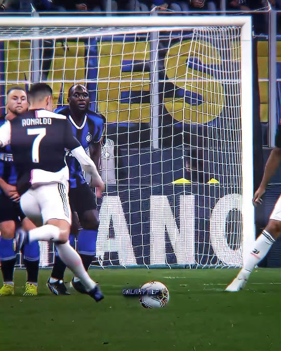 Ronaldo Put Lukaku in Pain🥶