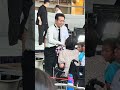 #田原俊彦名古屋茶屋握手会最後に机の上でパフォーマンス