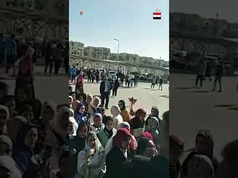 الوافدون يواصلون الإدلاء بأصواتهم في دمياط