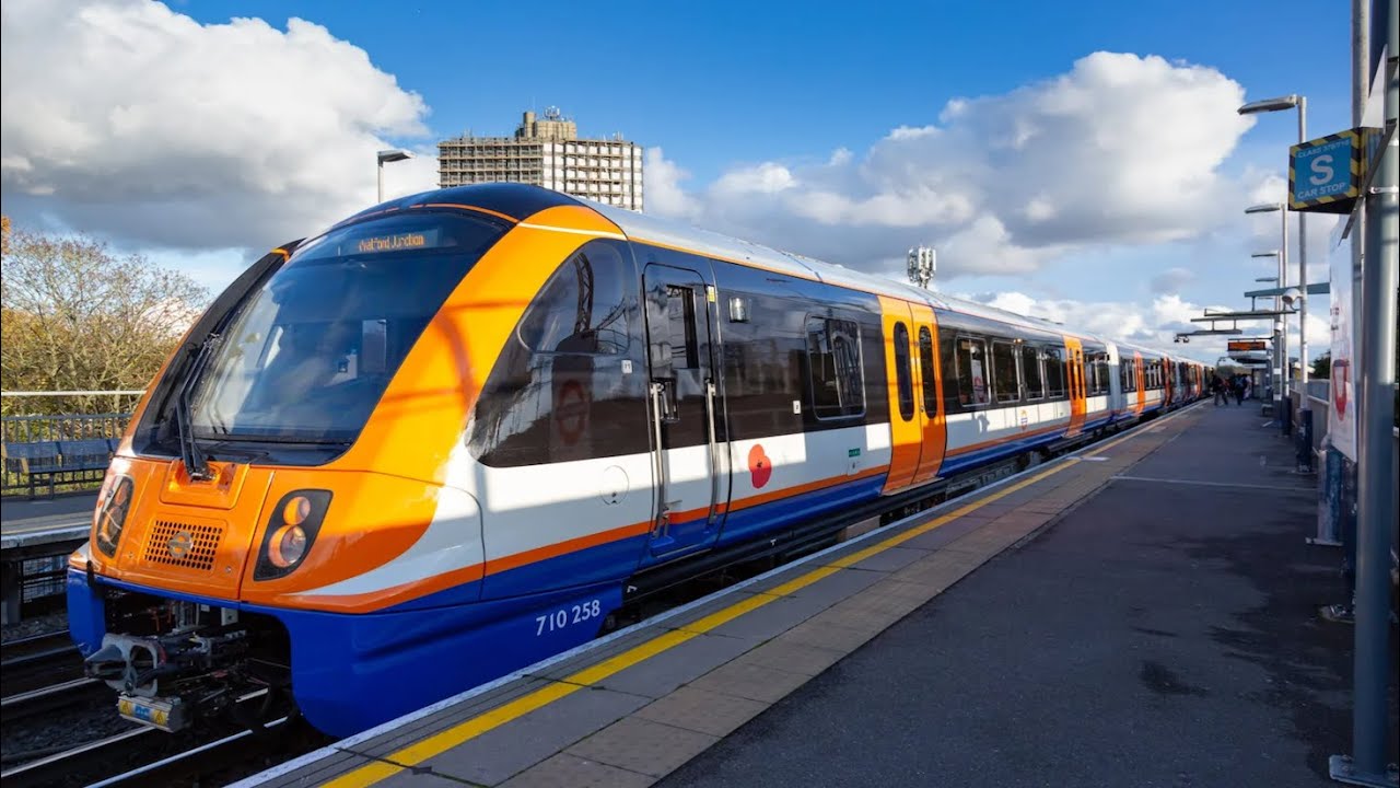 Beautiful Summer Train Ride | Transport for London TfL Overground | Wanstead Park to South Tottenham