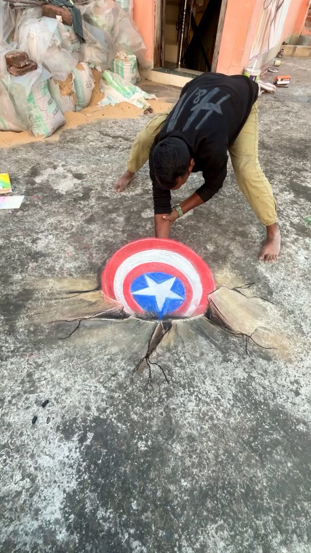 Captain’s shield smashes through the ground in stunning 3D art! #captainamerica #shorts #marvel
