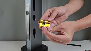 Jacchozhi  glass door smart lock Installation Instructions.