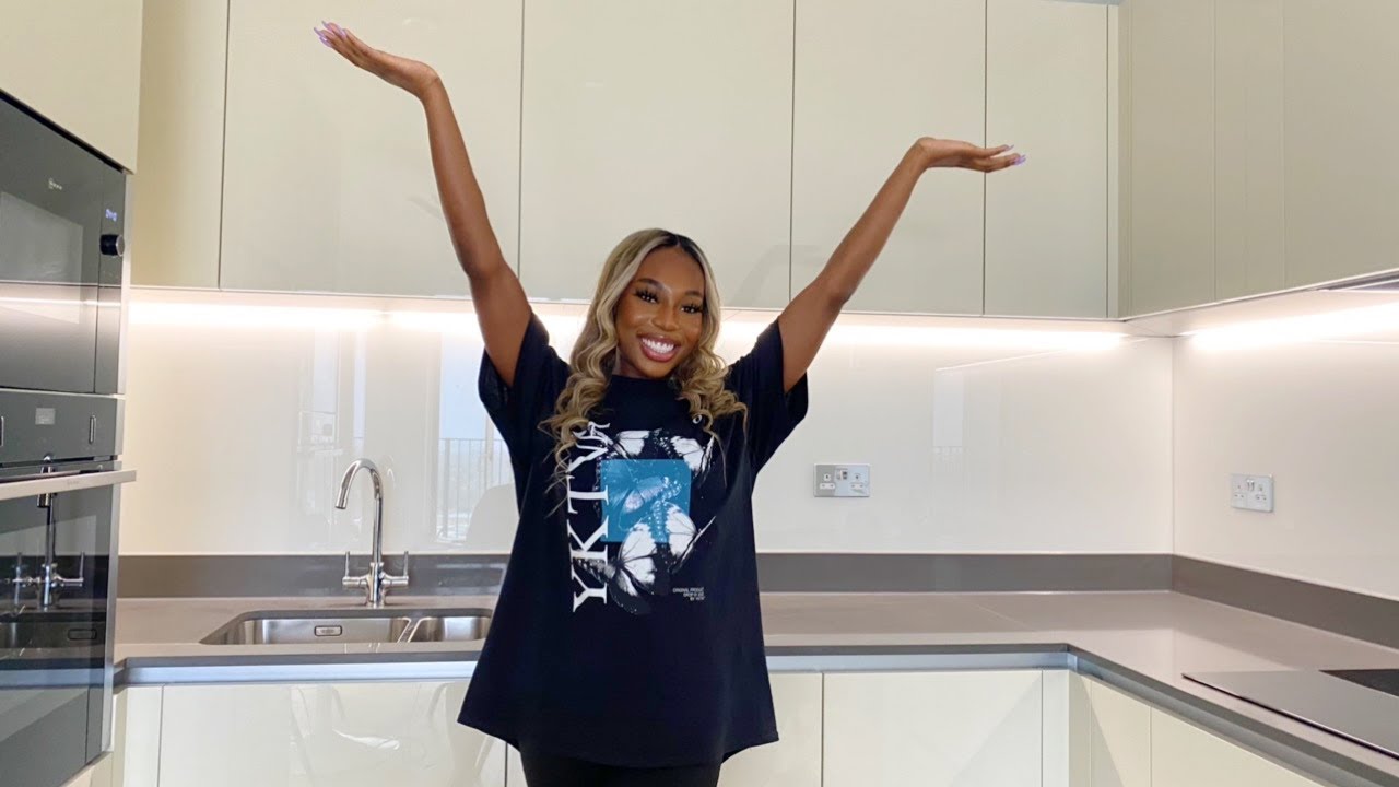 MY EMPTYISH APARTMENT TOUR