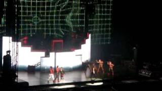 The Black Eyed Peas - My Humps Osaka-Jo Hall Japan