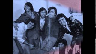 Video thumbnail of "Los Galos - Amor Que Cosa Linda - Canta Lucho Muñoz - 1971 - TICOABRIL"