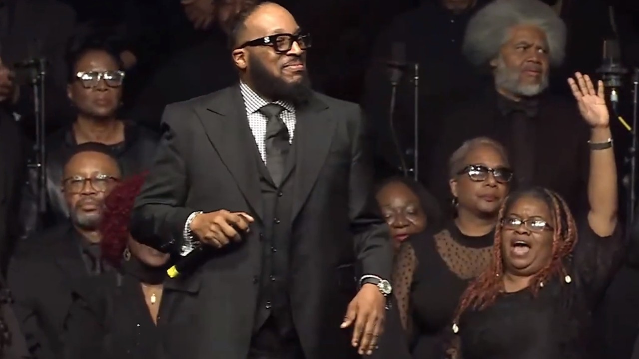 Bishop Marvin Sapp Sings “Never Would Have Made It” at Rev. Jesse Jackson’s Celebration of Life