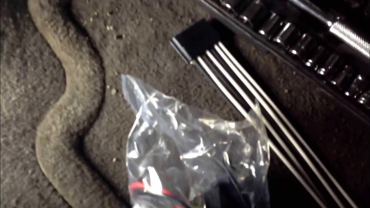 DIY Replacing 06 GMC Envoy Heater Blower Motor Wire Harness Pigtail