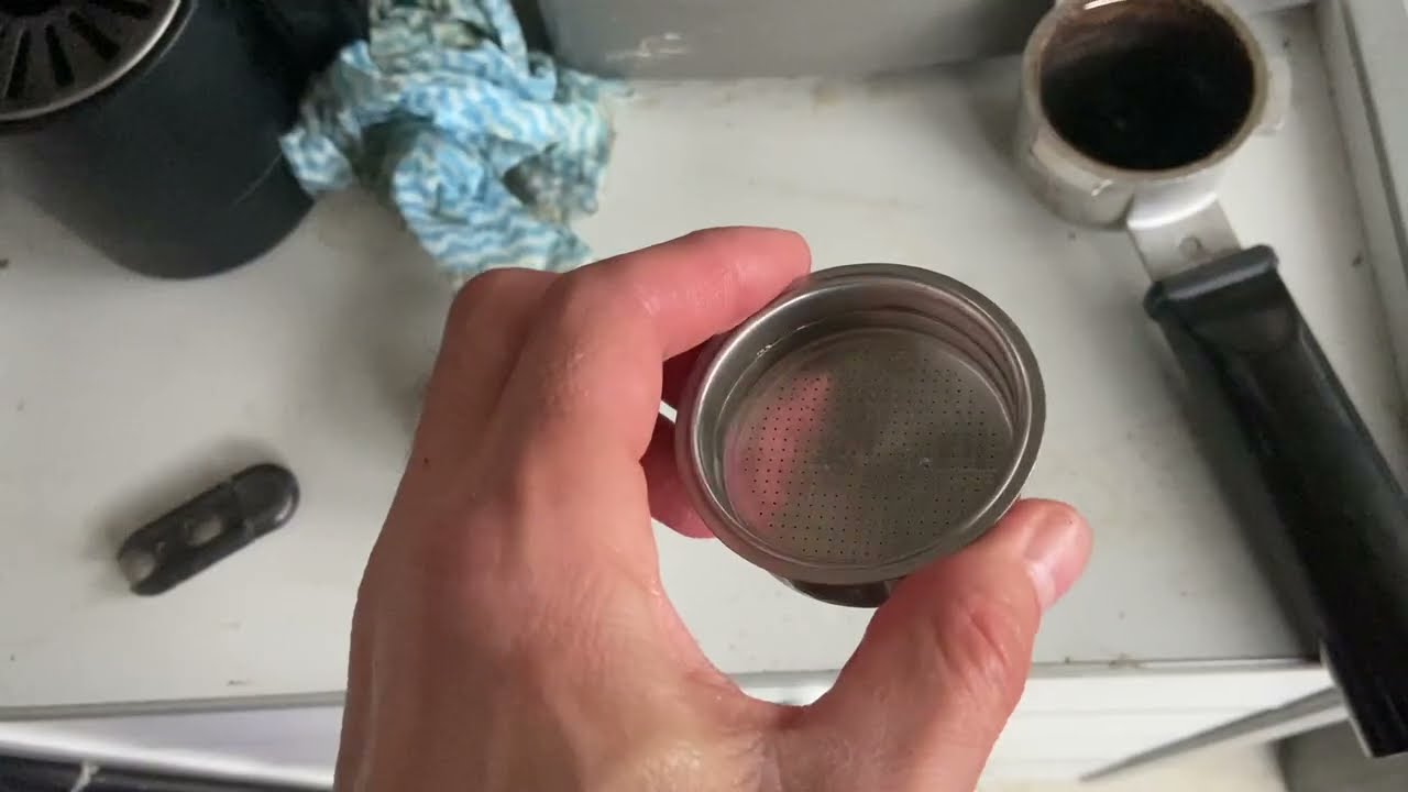 How to Unclog a Coffee Basket Filter in Your Coffee Machine