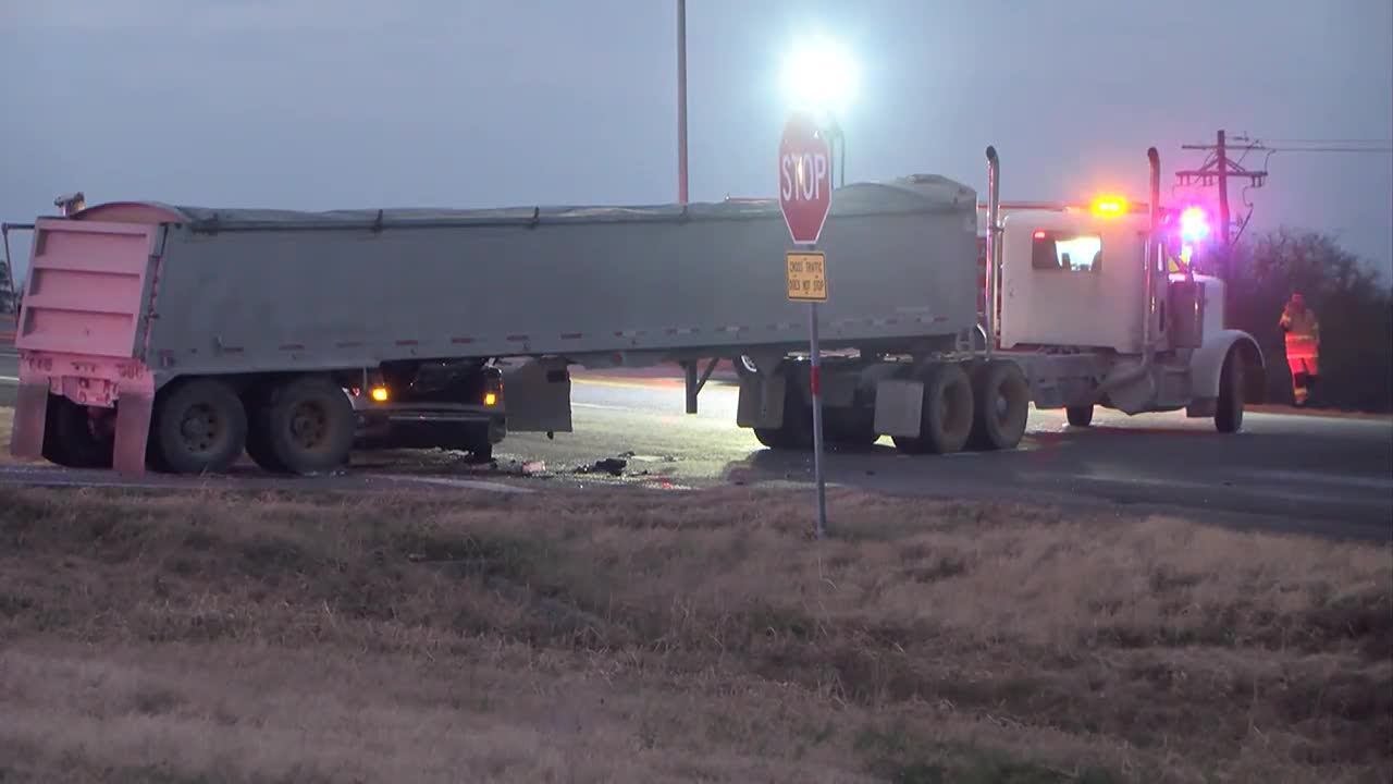 One critically injured in early morning Sherman crash - YouTube