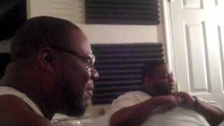 J mac building for new song