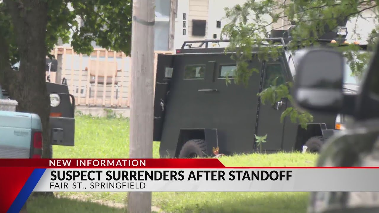 Suspect in custody after 14-hour standoff in Springfield - YouTube