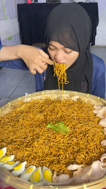 EATING THE MOST SPICY NOODLES IN THE WORLD GET 1 MILLION