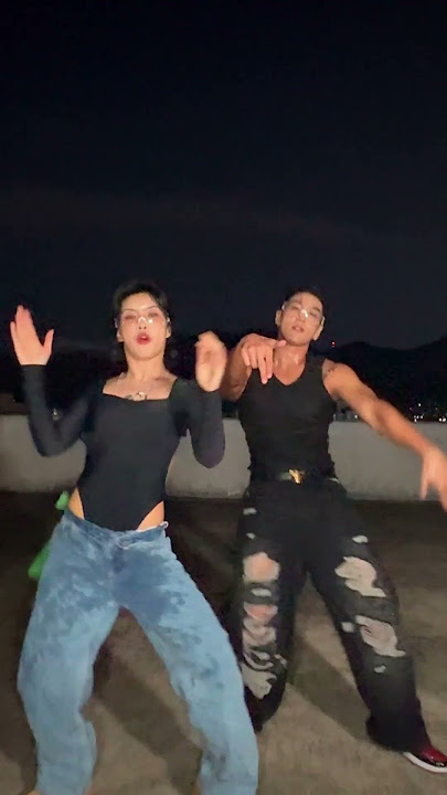 #아이키 #백호 #워터밤챌린지 Let's get Wet and Wild 💦 🔫