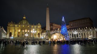 Christmas lights in Rome in HLG-HDR