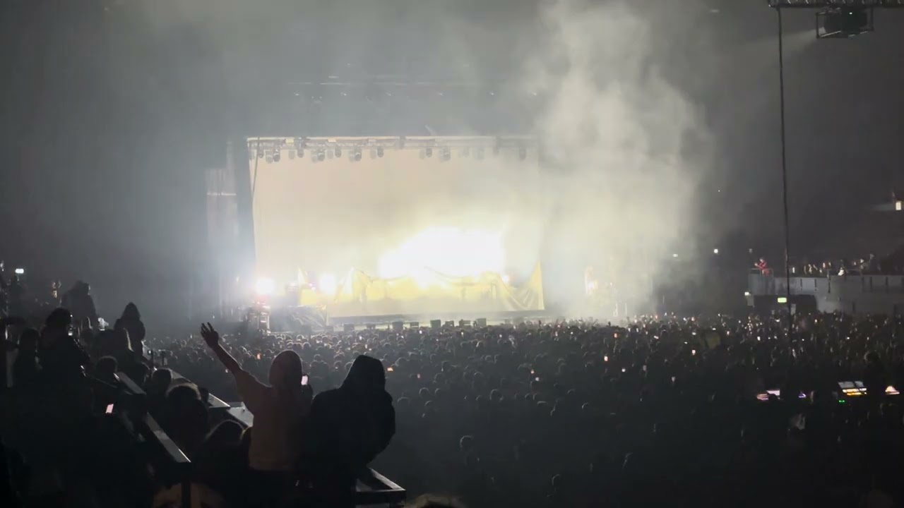 YUNG LEAN - BOYLIFE IN EU LIVE LONDON OVO ARENA 2025