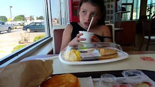 Gracie and daddy breakfast at McDonald’s screenshot 3