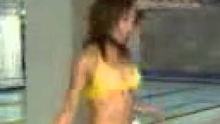 熊田曜子ビキニで縄跳び