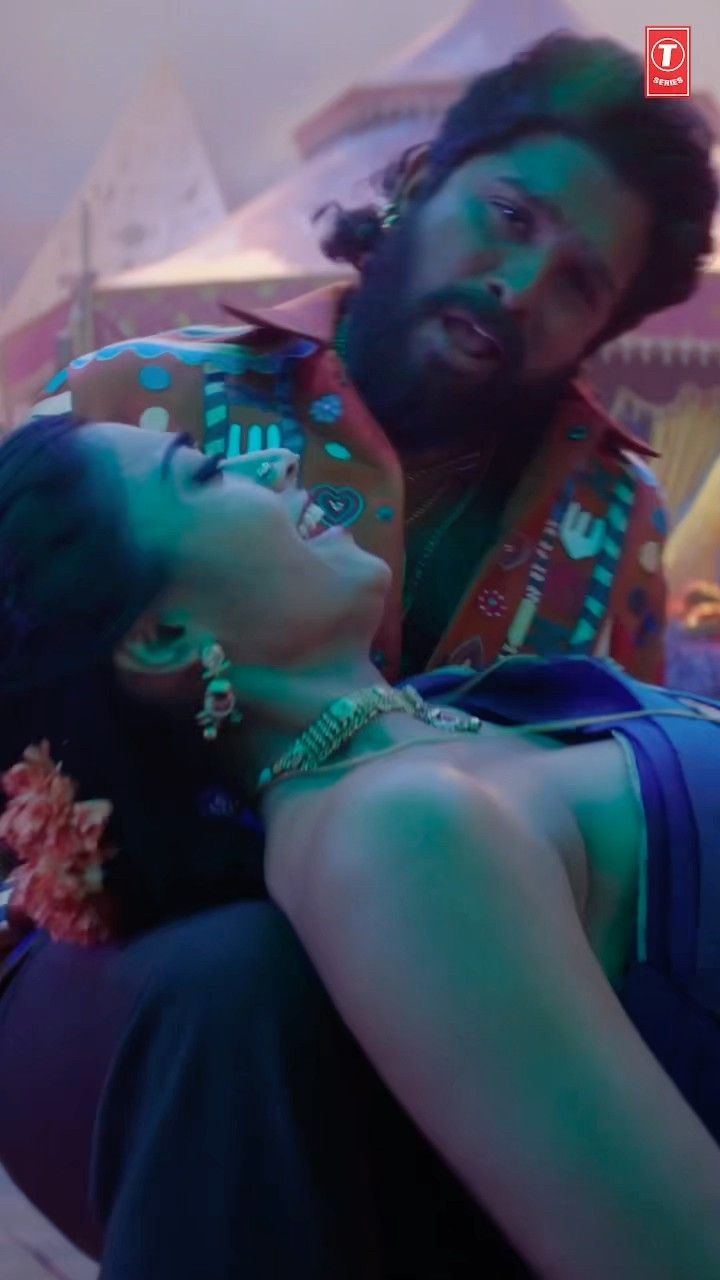 Steps On Fire?? | Allu Arjun and Rashmika Mandanna | Pushpa 2 The Rule | Peelings Song