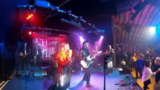 Chic To Chic Like A Virgin - Material Girl - Modern Love - Spacer 360 Video