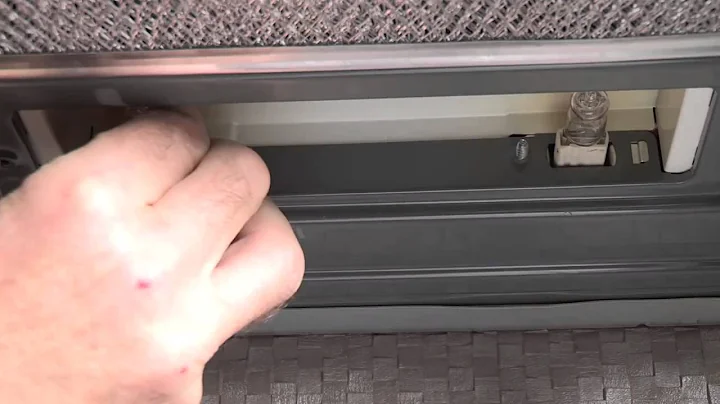 How to change the overhead light bulb in your microwave