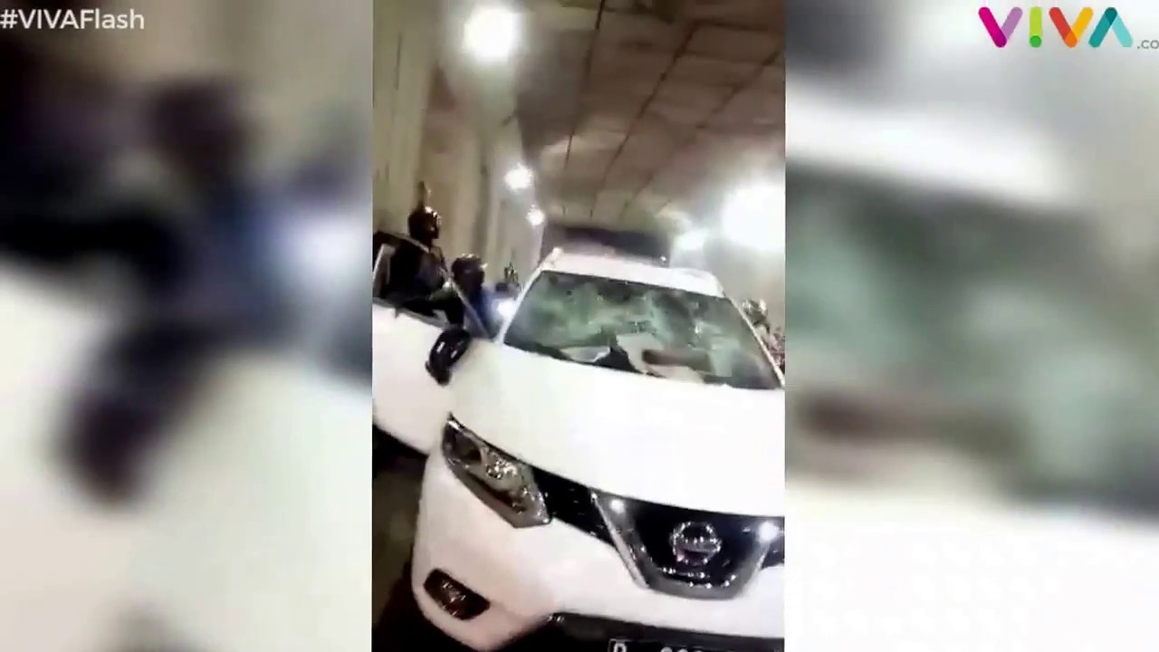 Kemarahan Para driver Ojek ONLINE gara gara ditabrak lari Mobil