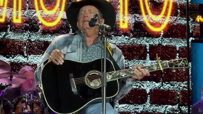 George Strait – The Chair – Lincoln Financial Field, Philly PA 2025 ￼