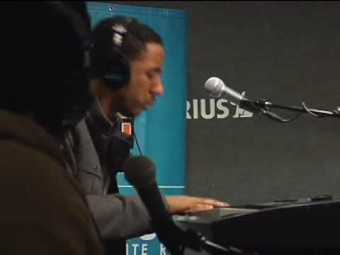 Ryan Leslie Plays Over "Lollipop" by Lil Wayne on ...