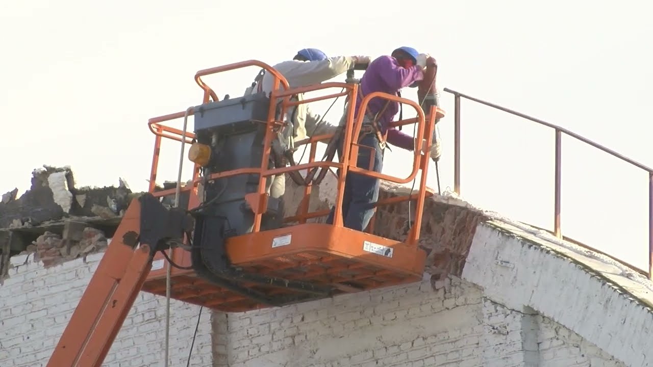 Demolición y remodelación del histórico salón de los deportes