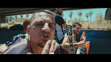Videoclip "Chico perfecto" de Los Lolos, de la película Operación Camarón