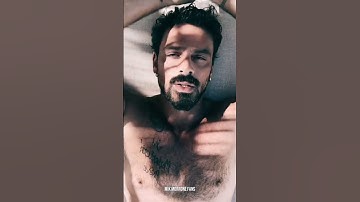 Thumbnail of Michele Morrone singing "Sweet Dreams"