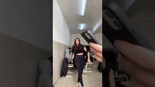 Türk fenomen liseli kızlardan sınıfta tayt dans tiktok akım videoları en iyi dans videoları #shorts