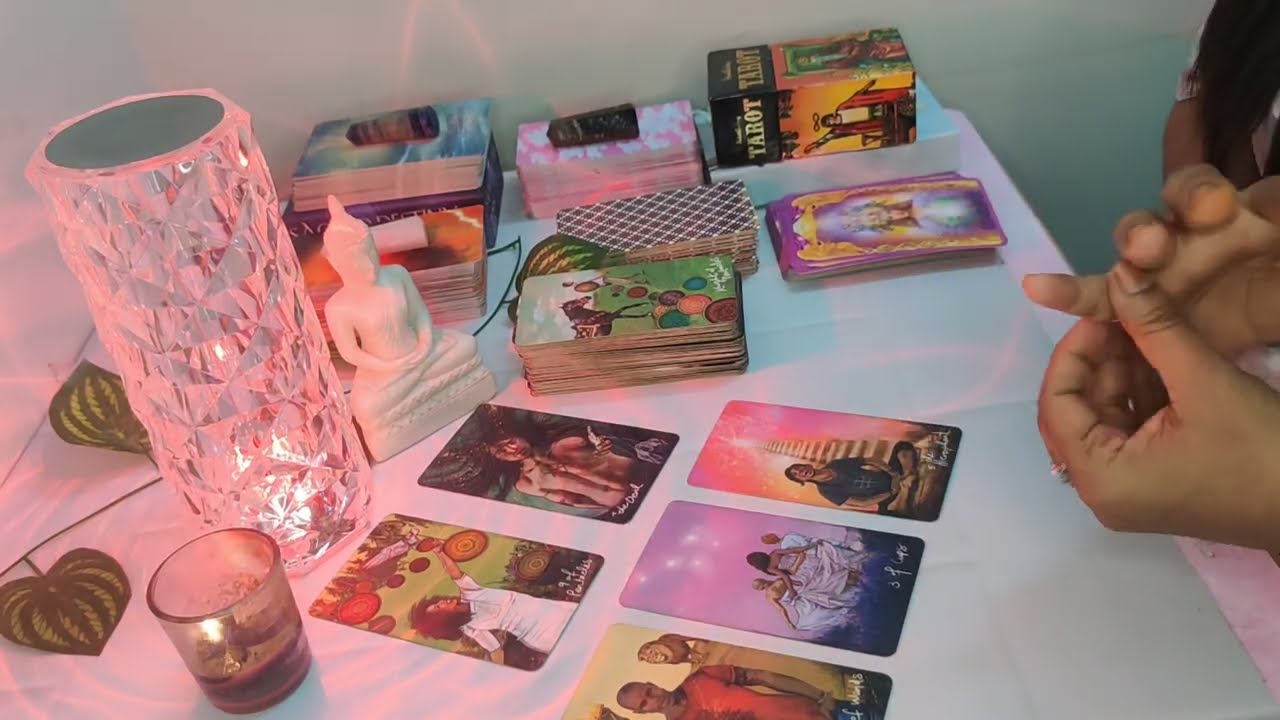 tarot reading in telugu |  మీ నుంచి దూరం అయిన వ్యక్తి ఫీలింగ్స్ ఏంటి? 🤔 | telugu tarot reading