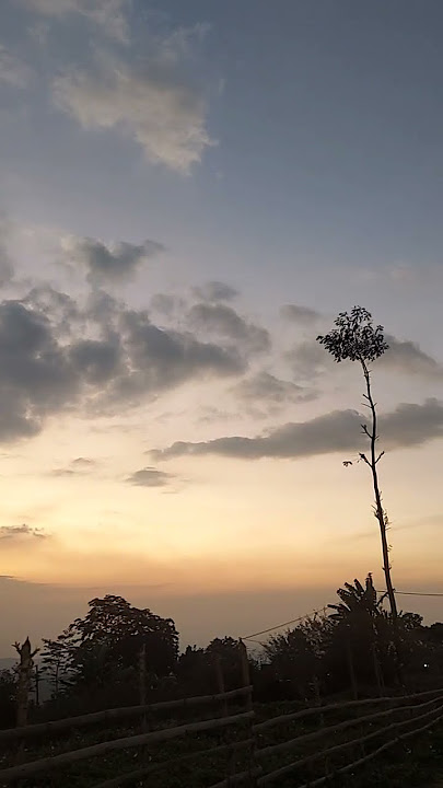 Mentahan Bahan Story #mentahan #story #storywa #sw #alam #sunset  #footage #bahansw #awan