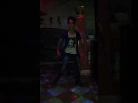 رقص محمود فوكس على مهراجان هزهز