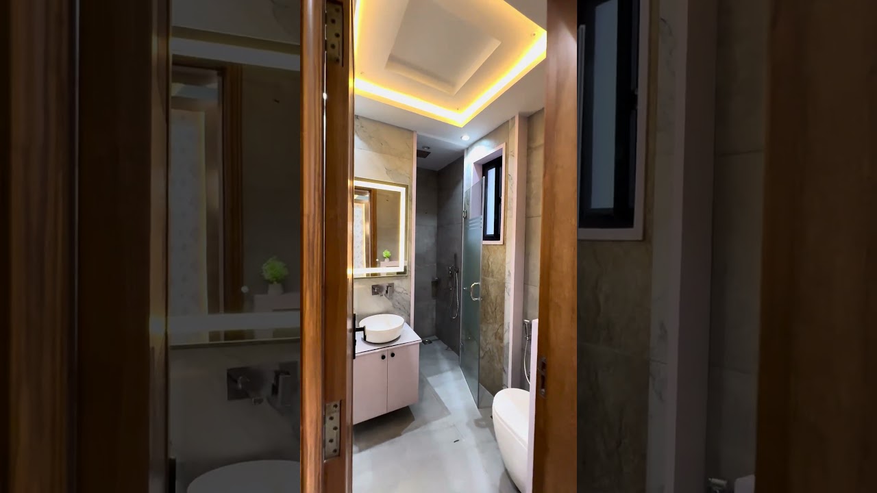 Call/WhatsApp : 0300-222 4531.               5 Marla Beautiful Corner Villa For Sale in DHA Lahore.