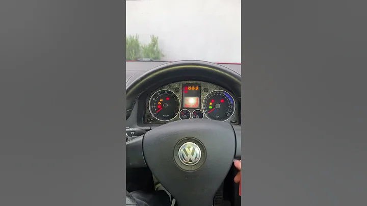 Golf mk5 start up, only some people will know what the beeping is #gti #skateboarding #golfgti #airf