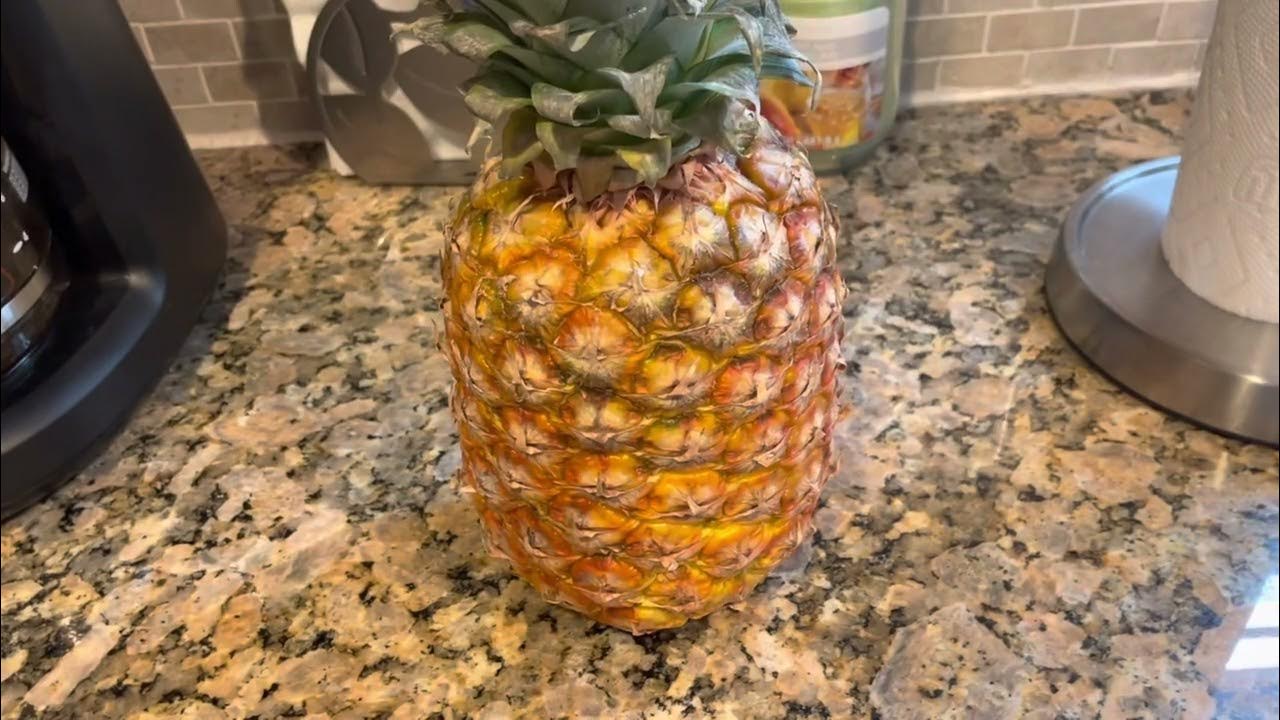 What to look for when buying a pineapple from the store YouTube