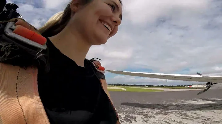 Skydive Space Center - 9/17/22 - Laura, Oscar, Eby...