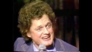 Download lagu Harry Chapin - Cat's in the Cradle Live 1975 at The Grammy's