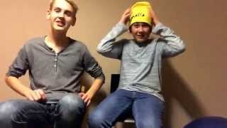 Känguru Hanarna Kör Touch My Body Challenge