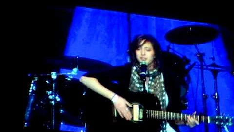 Hannah Downs performing at the 2011 Guitars Unplug...