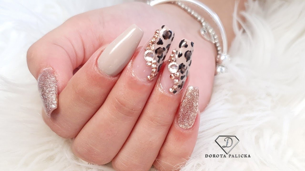 Salon nails trends. Watch me doing sculpted nails with leopard print.  Autumn nails trends. - YouTube