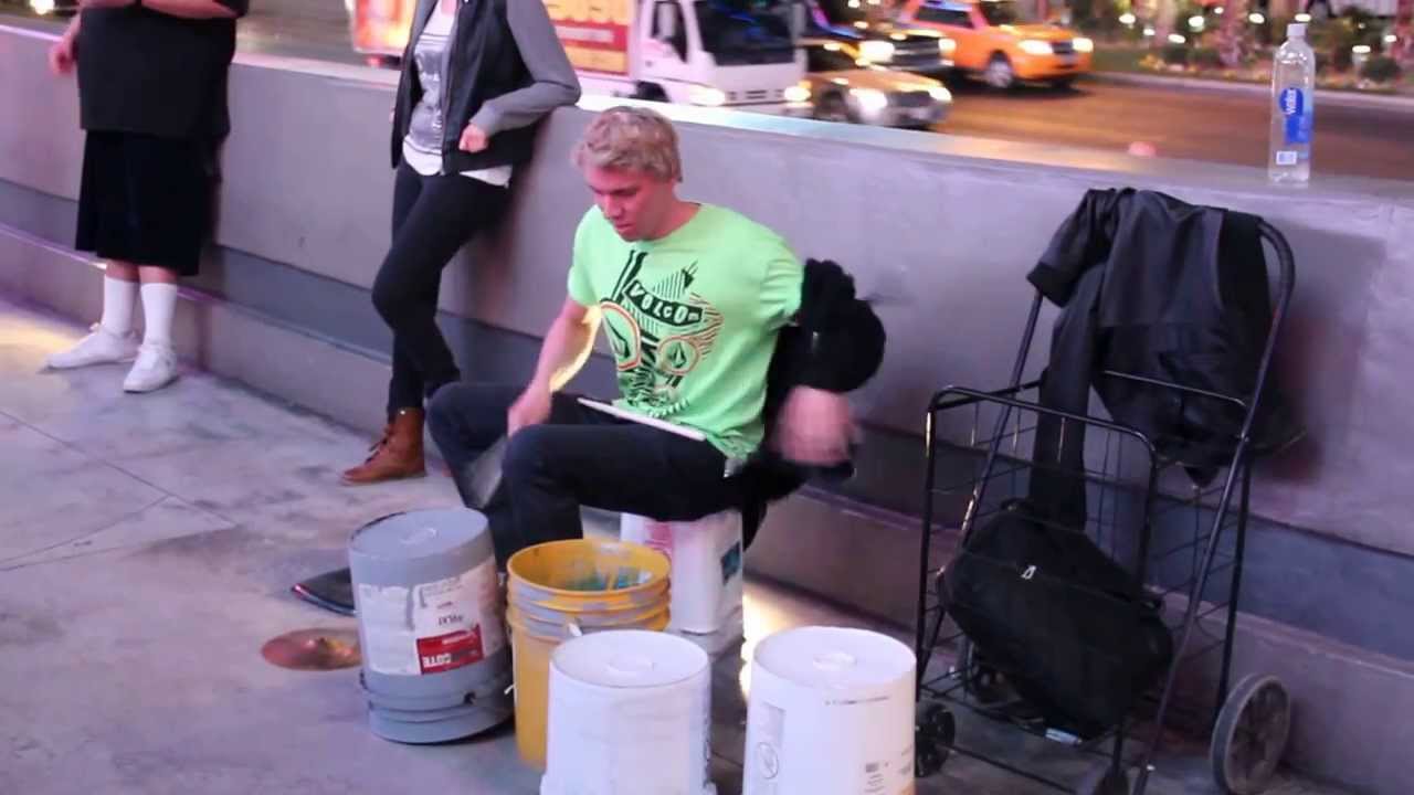 BETTER THAN THE BEST STREET DRUMMER EVER... plus the craziest crowd